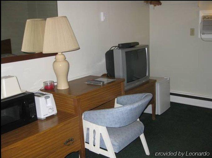 Pinecone Motel Sussex Ngoại thất bức ảnh